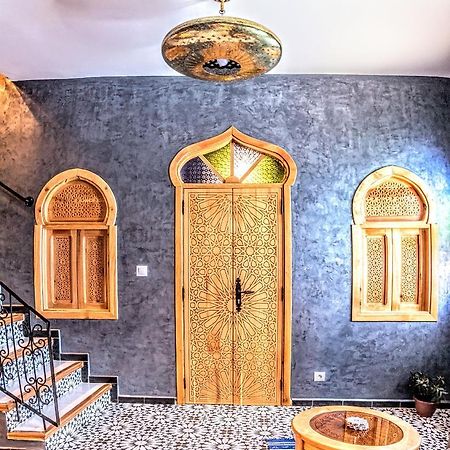 Old World Charm, Modern Comfort Чефчауен Екстериор снимка