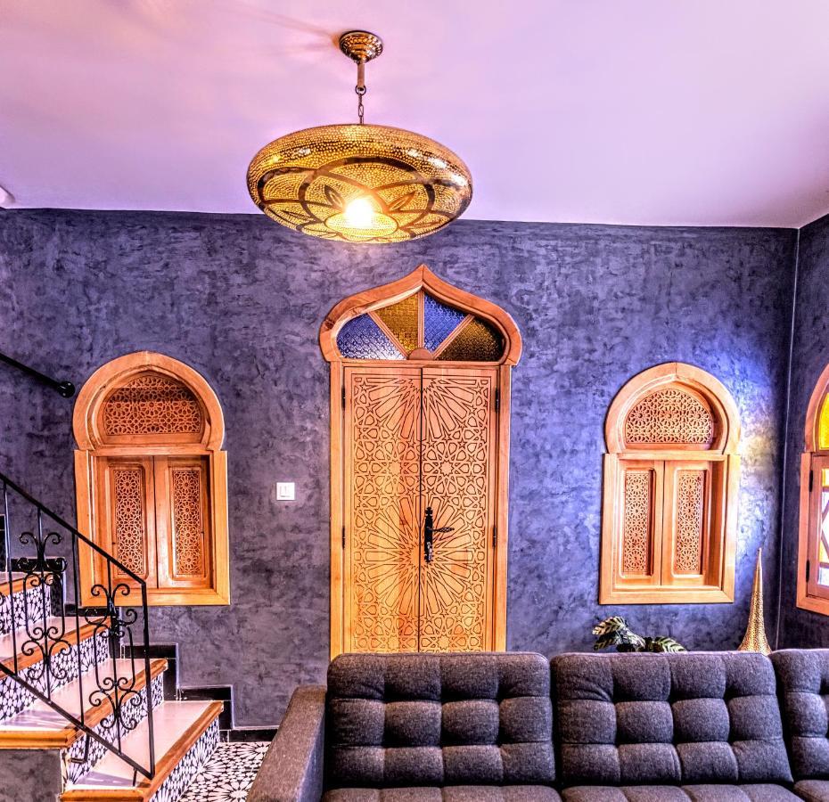 Old World Charm, Modern Comfort Чефчауен Екстериор снимка