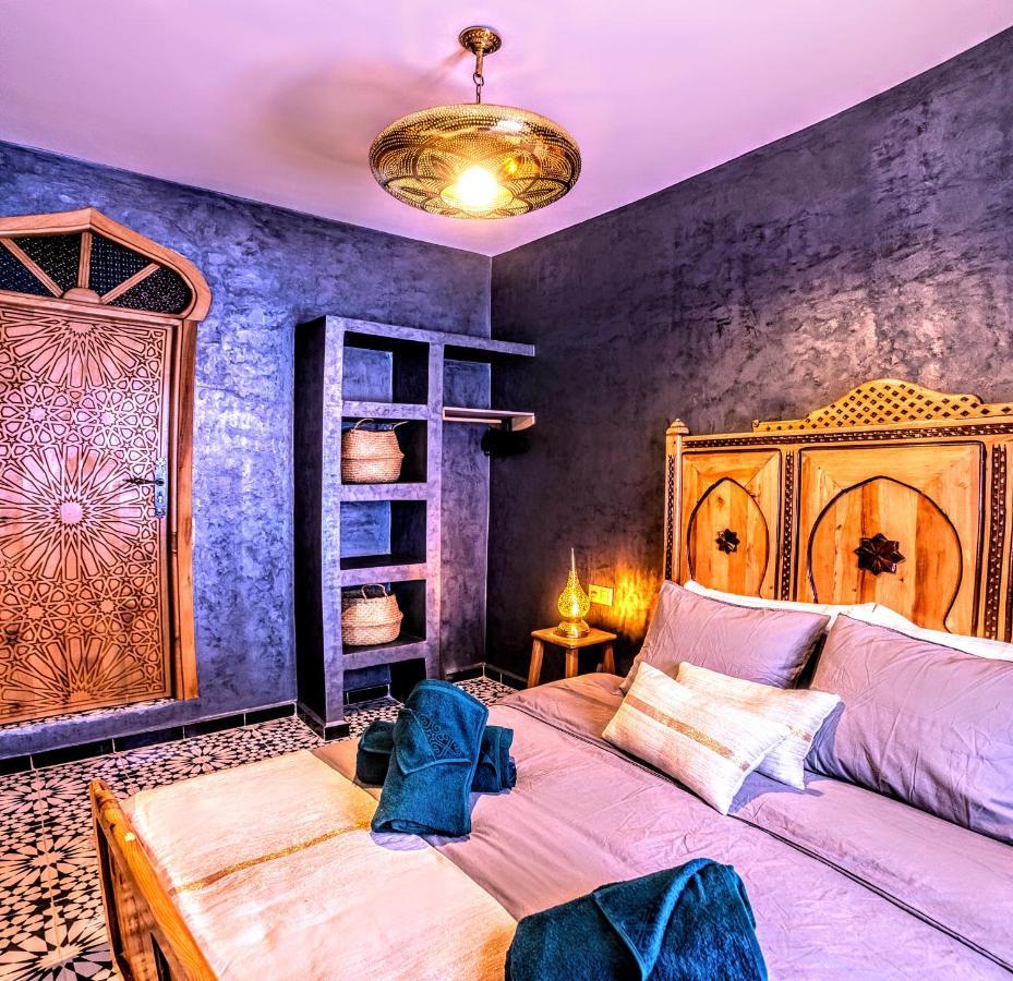 Old World Charm, Modern Comfort Чефчауен Екстериор снимка